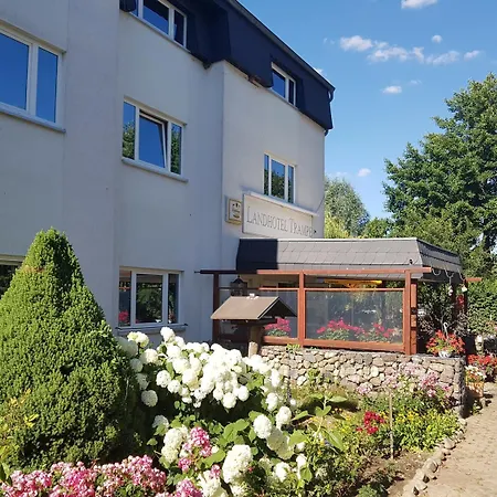 Landhotel 3* Trampe